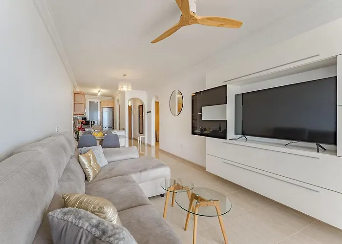 Sunset With 2 Bedrooms Адехе