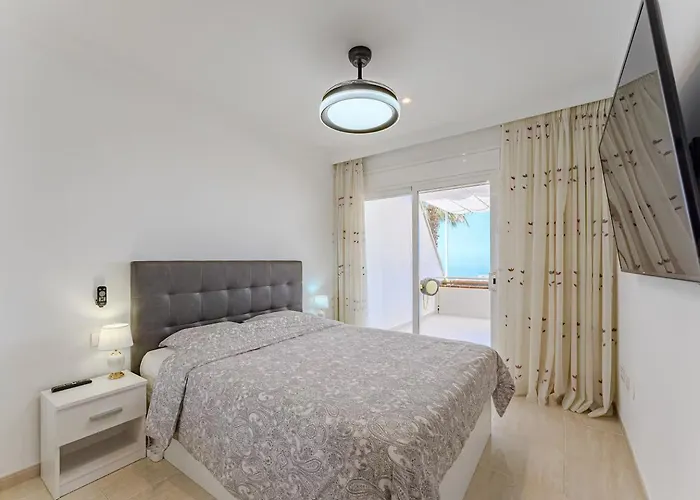 Апартаменты Sunset With 2 Bedrooms *